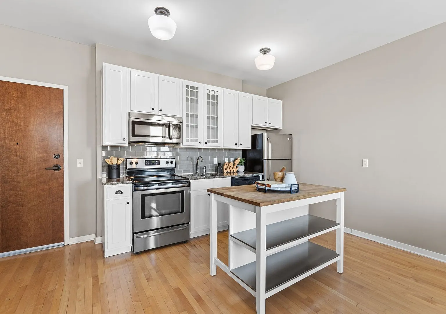 The Barker | $250 Off 1 Month Within 24 hours of Touring — Photo 2