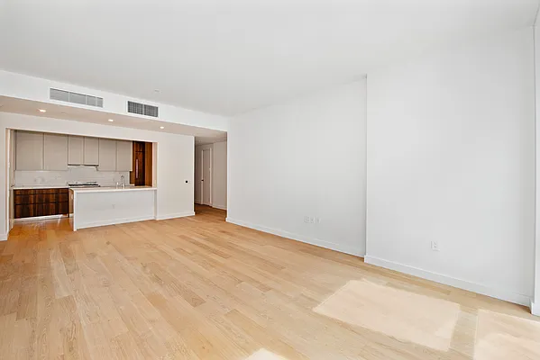 Rented by R New York | media 18