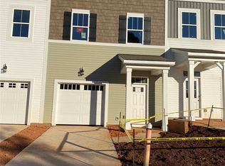 1122 Keydet Dr, Charlotte, NC 28216
