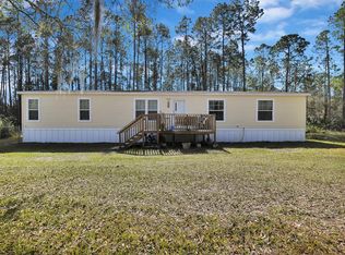 24 Lois Ave, Inglis, FL 34449