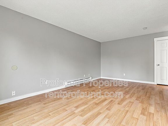 4th image of 3827 SE Francis St APT 5