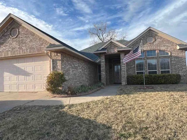 8 NE 48th Pl, Lawton, OK 73507