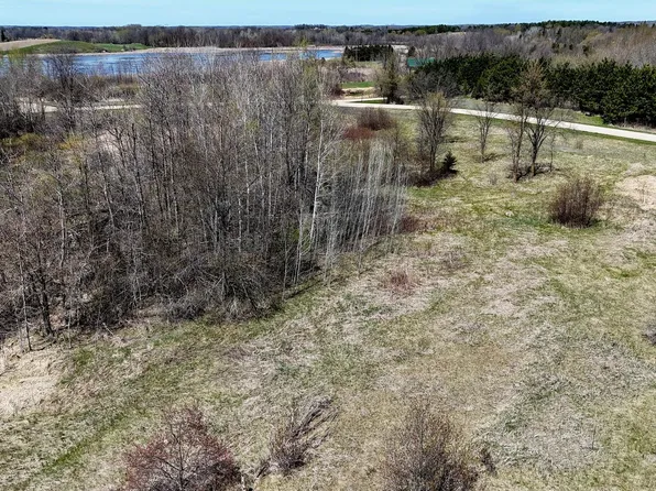 302 Avenue, Detroit Lakes, MN 56501