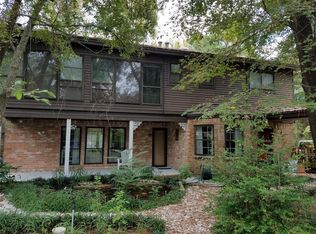 85 Crystal Lake Ln, Spring, TX 77380