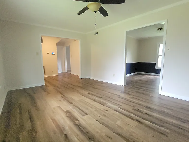 5843 Pettigrew Dr — Photo 12