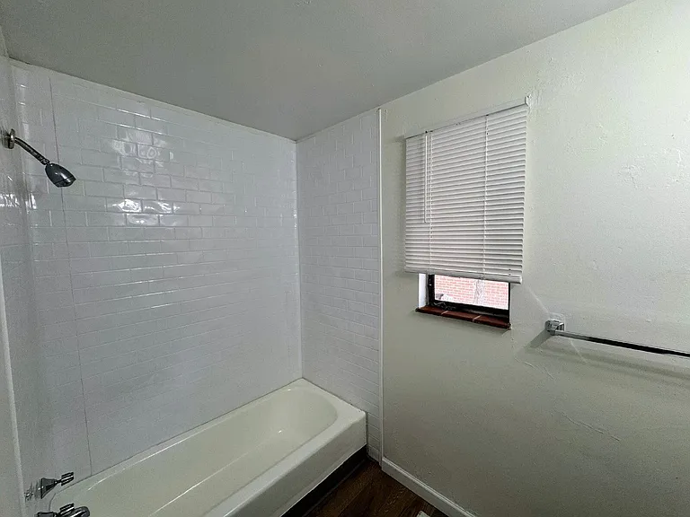 9285 E 14th Ave — Photo 7