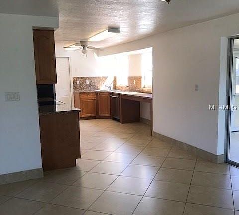 4th image of 1426 Beacon Dr