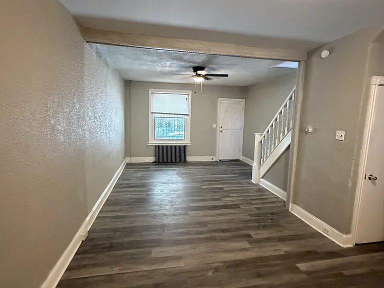 3011 N Swanson St — Photo 5