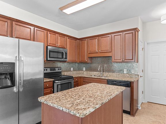 3rd image of 401 Cassian Way