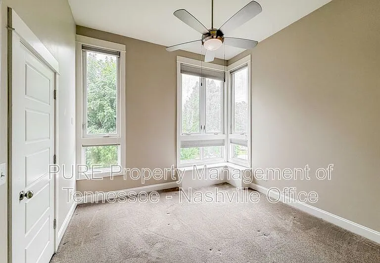 913 N 12th St #1 — Photo 10
