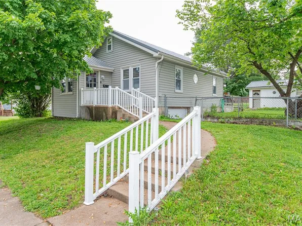 206 S Walnut St, Owensville, MO 65066