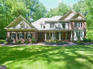 11204 Popes Head Rd, Fairfax, VA 22030