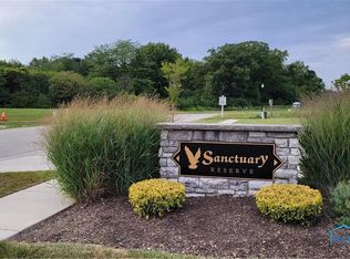 1011 Reserve Dr, Perrysburg, OH 43551