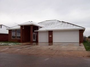 2720 Northglen Dr, Clovis, NM 88101