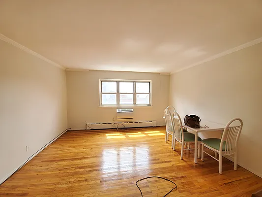 Rented by Astoria Realty | media 17