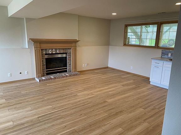 4th image of 6904 78th Street Ct E #B
