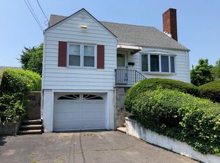 41 Roosevelt Ave, Stamford, CT 06902