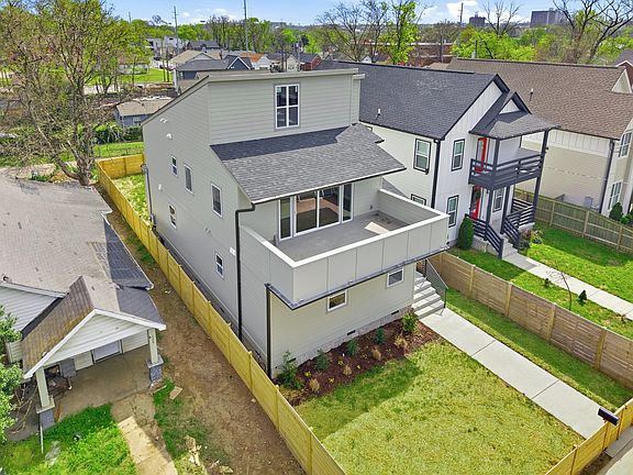 2nd image of 107 Lewis St