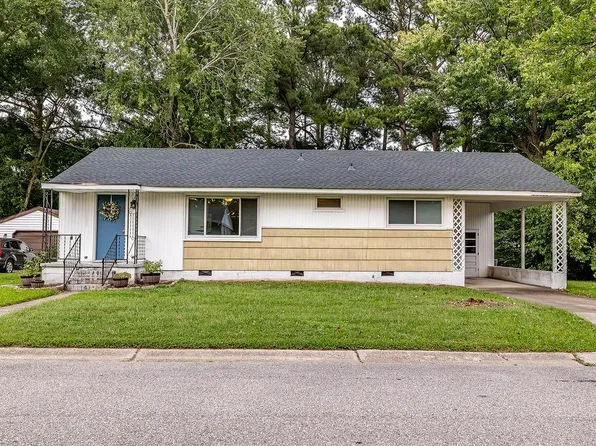 31 Warren Dr, Portsmouth, VA 23701