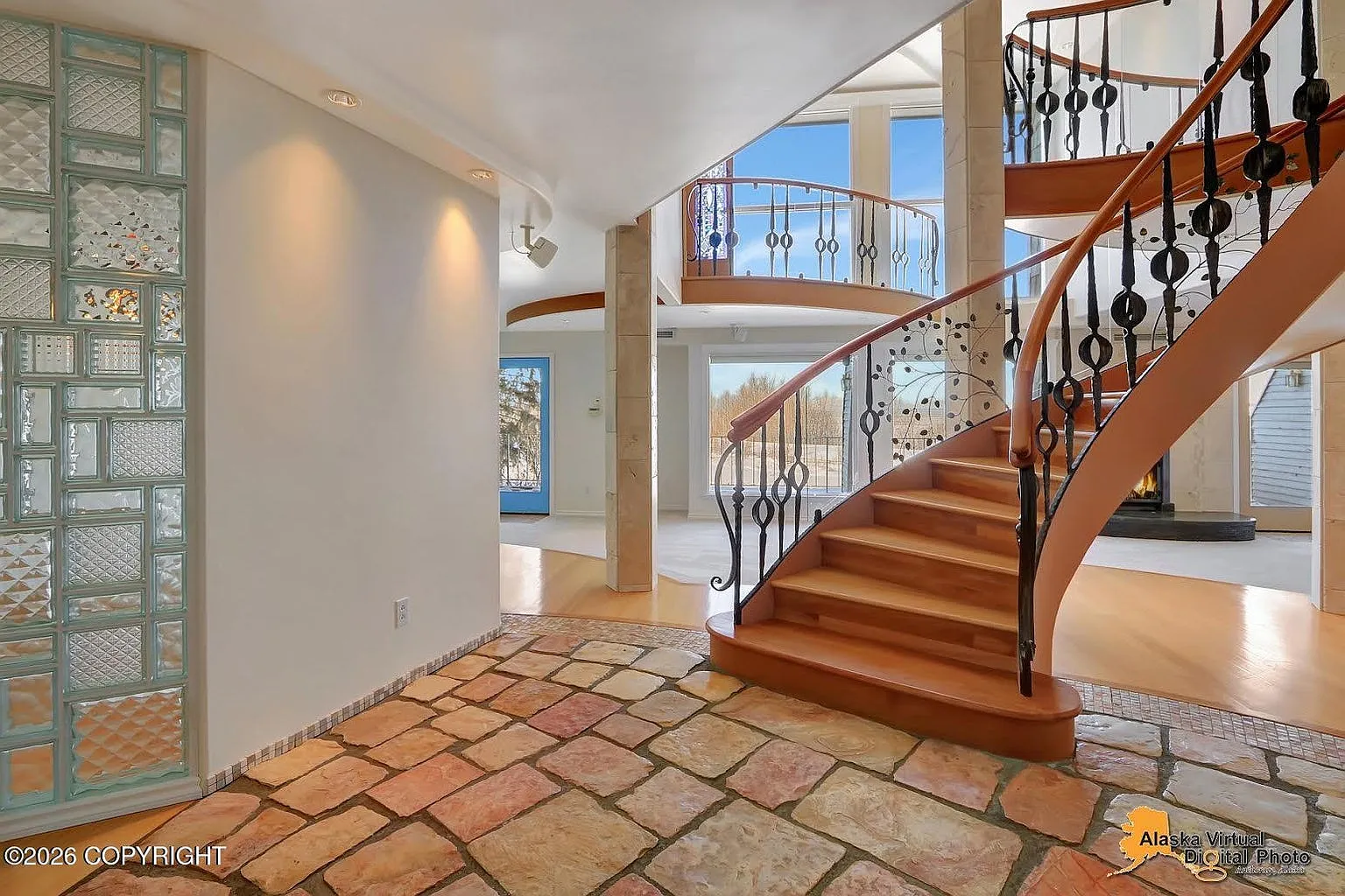 4 bed, 3.5 bath, 3208 sqft, $5,000 — Photo 4