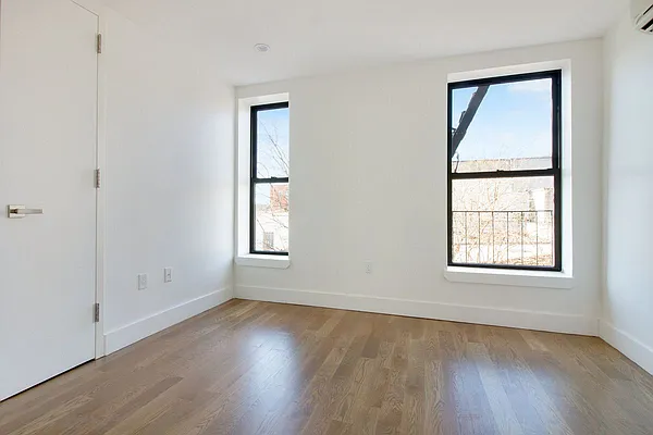 Rented by Nooklyn NYC LLC | media 34