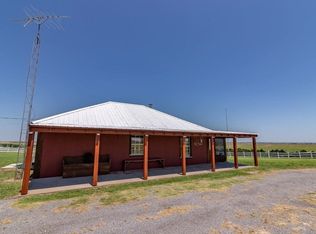 23673 E 980th Rd, Weatherford, OK 73096