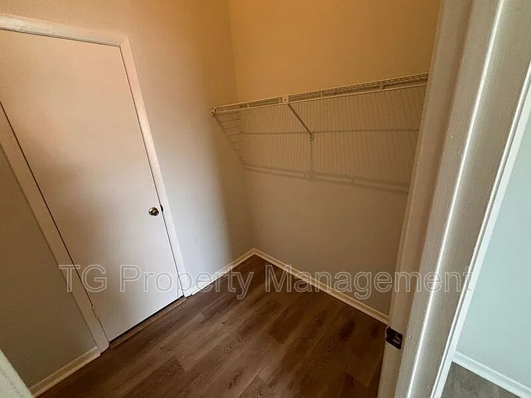 154 Governor St — Photo 19