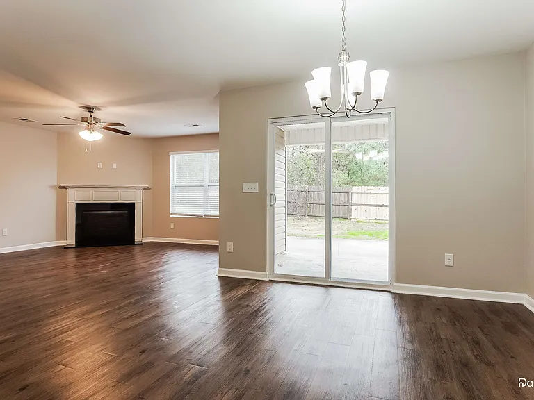 193 Addison Dr — Photo 6
