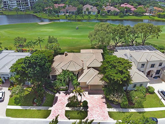 Home For Sale In Boca Grove