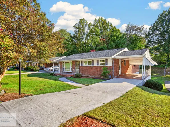 134 Fairlawn Dr, Danville, VA 24540