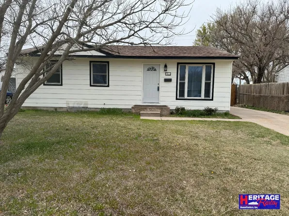 1611 N 11th St, Garden City, KS 67846