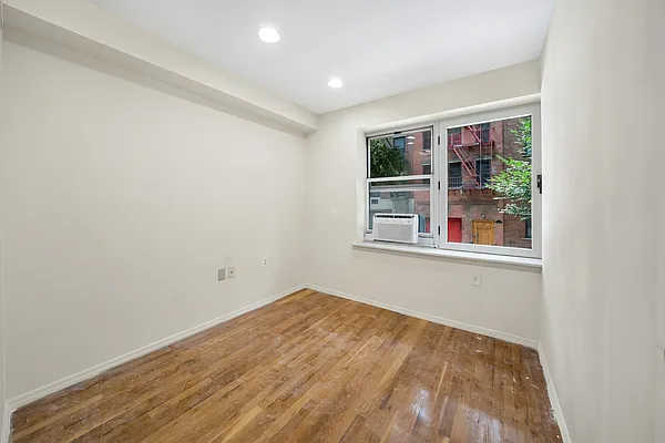 Rented by Douglas Elliman | media 15