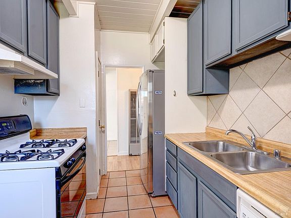 5th image of 851 Yulupa Avenue