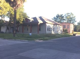 1140 W French Pl, San Antonio, TX 78201