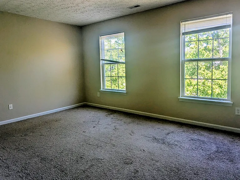 1806 Raj Dr — Photo 11