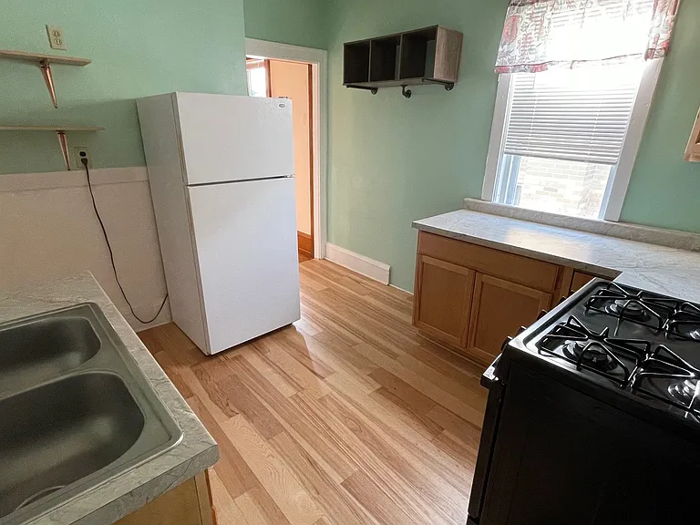 1693 Watson Ave — Photo 11