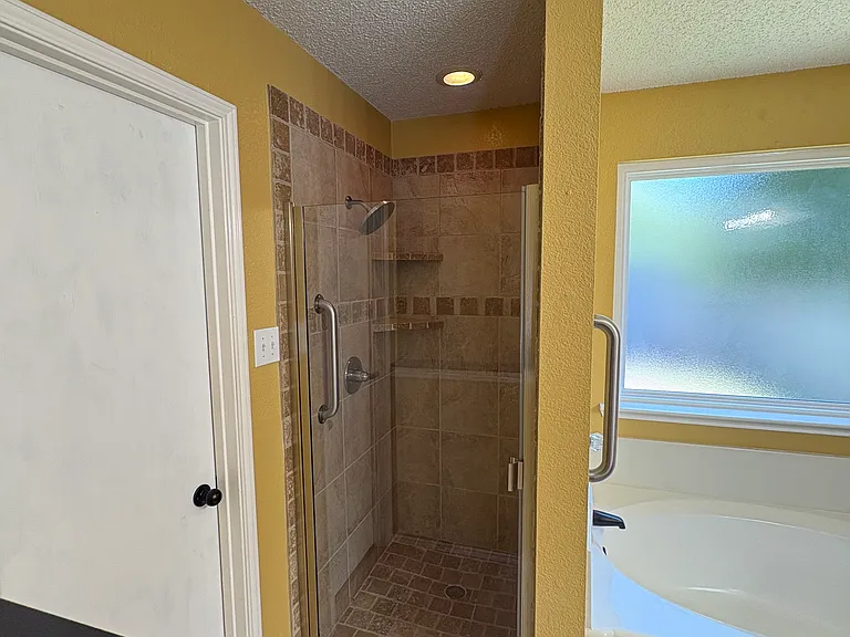 322 Dalhart Dr — Photo 22
