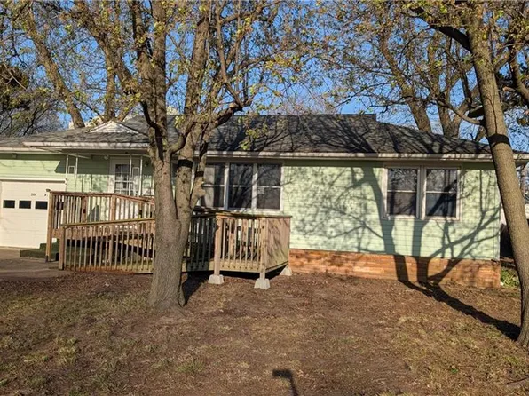 209 Westhaven Rd, El Dorado Springs, MO 64744