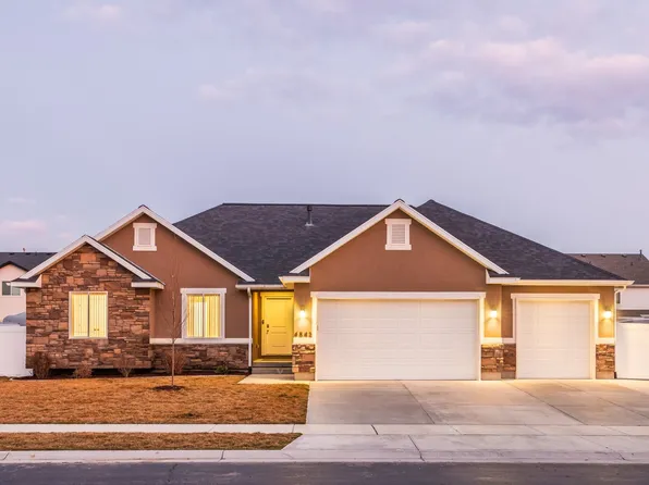 4842 N Goosefoot Dr, Eagle Mountain, UT 84005