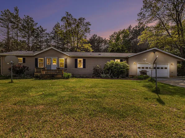 3195 W Michillinda Rd, Whitehall, MI 49461