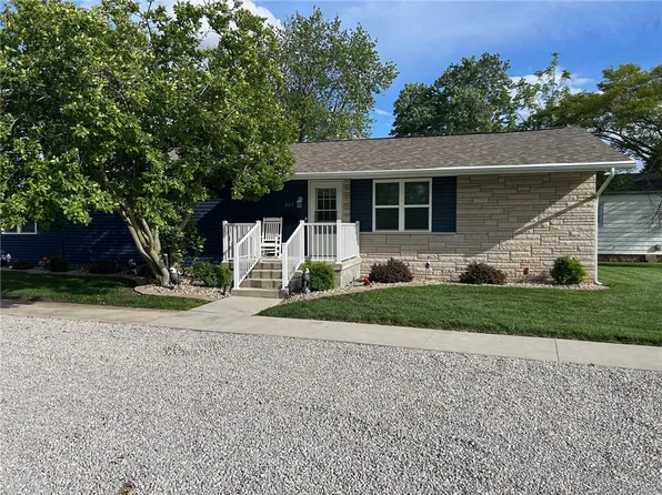 403 E Alabama Ave, Casey, IL 62420