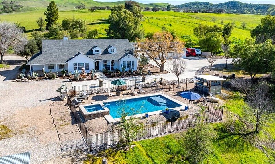 1st image of 76945 Indian Valley Rd