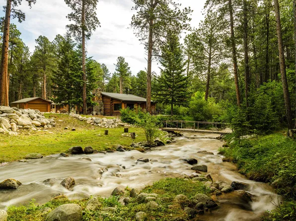 31 Thorne Rider Rd, Story, WY 82842