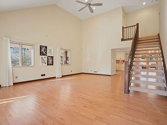 5th image of 8316 Robey Ave