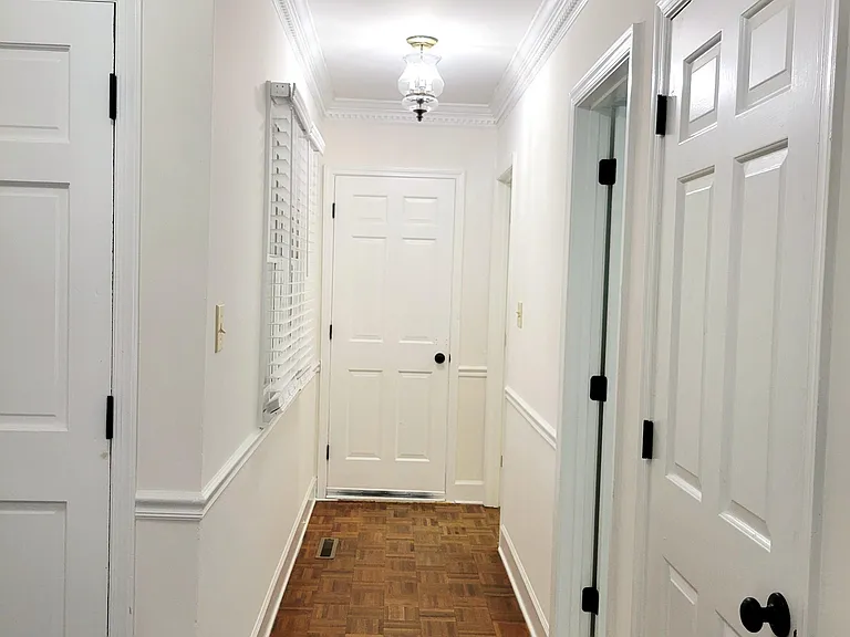 102 Wimbledon Dr — Photo 20