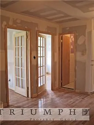 Rented by Triumph Property Group | media 28