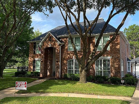 2nd image of 3207 Quiet Lake Dr