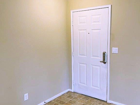 3rd image of 2001 Eastwood Dr APT 29