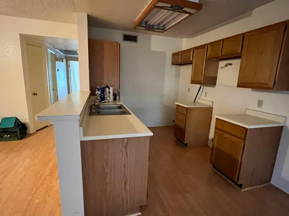 255 S KYRENE Road #110, Chandler, AZ 85226