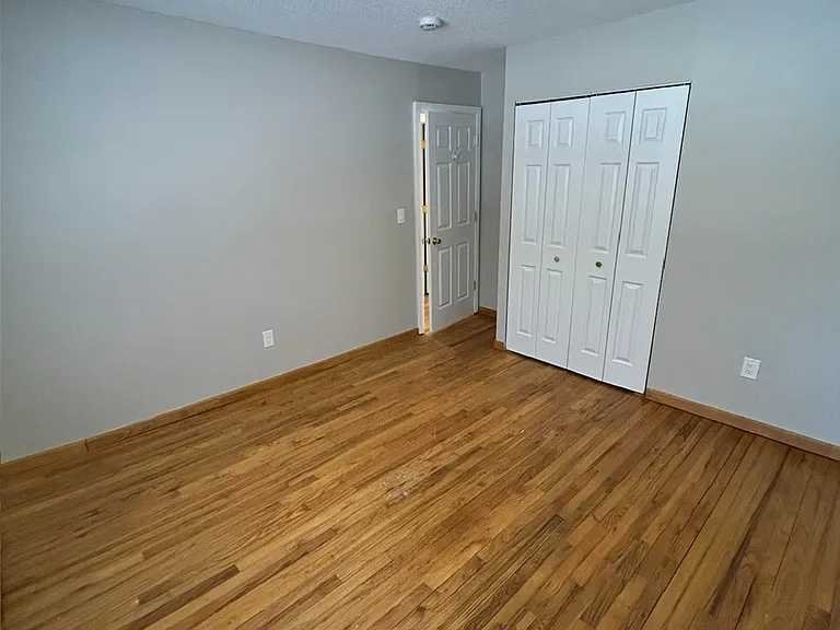 25 Mountain Laurel Dr — Photo 8